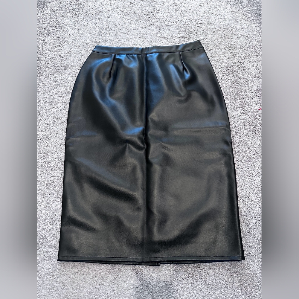 NWT Deadly Dames Black Faux Leather Skirt, 2XL - Picture 2 of 4